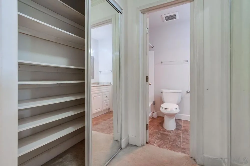 8628 Via Mallorca D, La Jolla, California 92037 home-pic-22